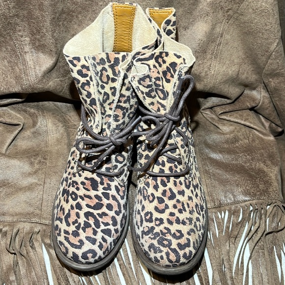 NEW LUCKY BRAND BOOTS LEOPARD PRINT SZ 6.5 - Picture 2 of 5